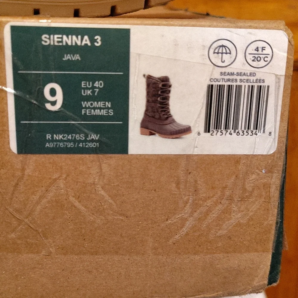 Kamik Sienna 3 Dark Brown Lace-Up Boots - Picture 6 of 6
